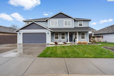 Photo of 1708 W 31st Ave, Kennewick, WA 99337 (MLS # 291597)