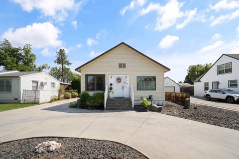 Photo of 1227 W Kennewick Ave, Kennewick, WA 99336 (MLS # 294442)