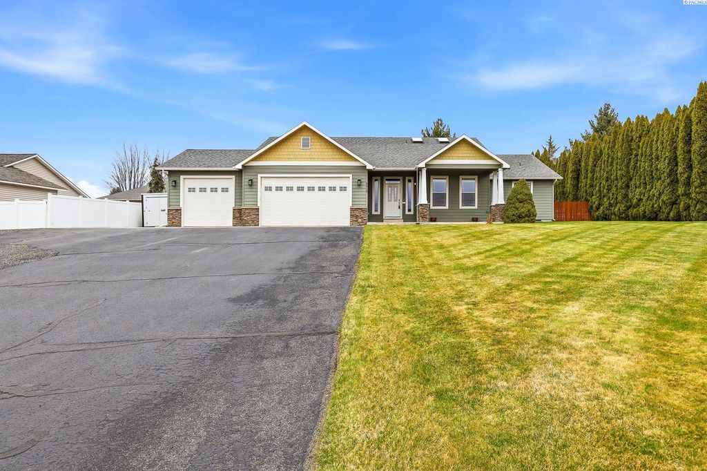 Photo of 5313 W Wernett Rd, Pasco, WA 99301 (MLS # 291163)