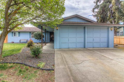 Photo of 2906 W Viola Avenue, Yakima, WA 98902 (MLS # 292518)