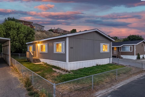Photo of 85 Ridgecliff Dr, Richland, WA 99352 (MLS # 294541)