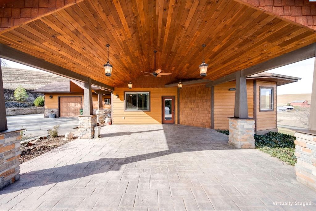 Photo of 3802 Palouse Albion Rd, Pullman, WA 99163 (MLS # 290284)