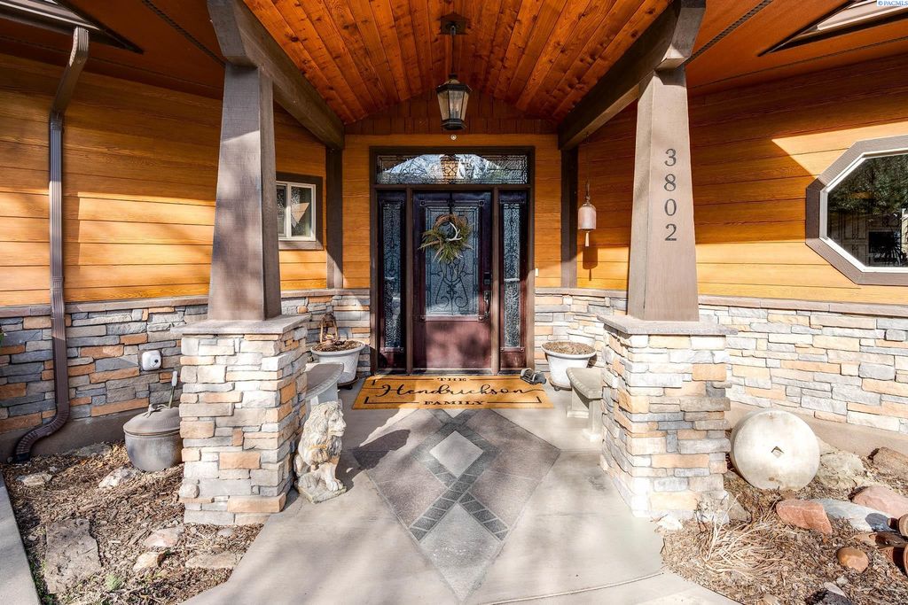 Photo of 3802 Palouse Albion Rd, Pullman, WA 99163 (MLS # 290284)