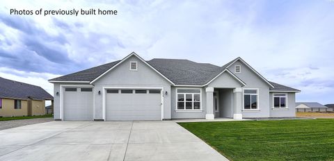 Photo of 11812 Scion Ln, Pasco, WA 99301 (MLS # 292332)