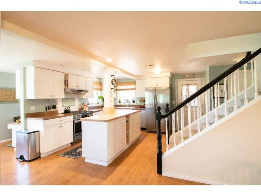 Photo of 3001 Pullman-Albion Road, Pullman, WA 99163 (MLS # 292562)