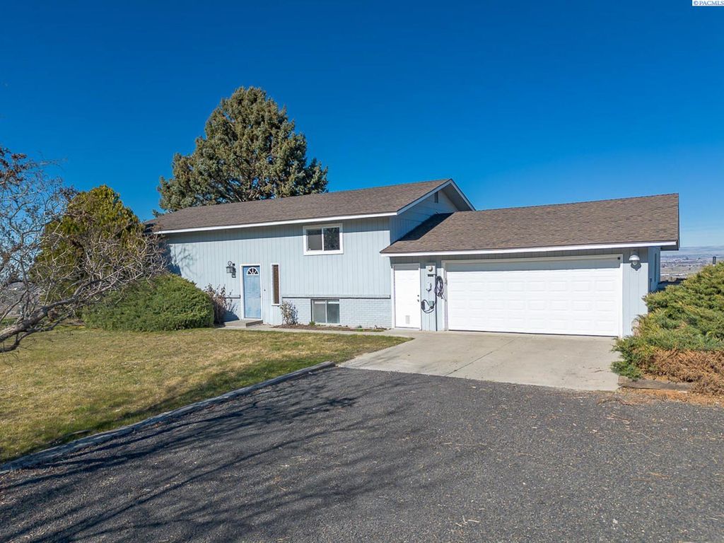 Photo of 20502 S 1500 Pr Sw Pr, Prosser, WA 99350 (MLS # 290913)