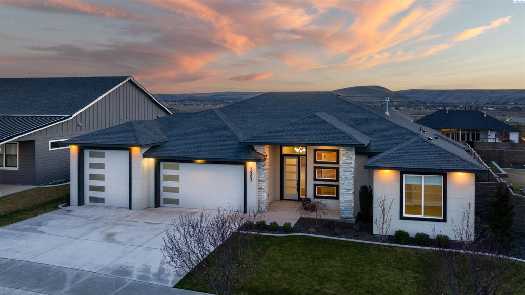 Photo of 3963 Corvina St, Richland, WA 99352 (MLS # 291145)