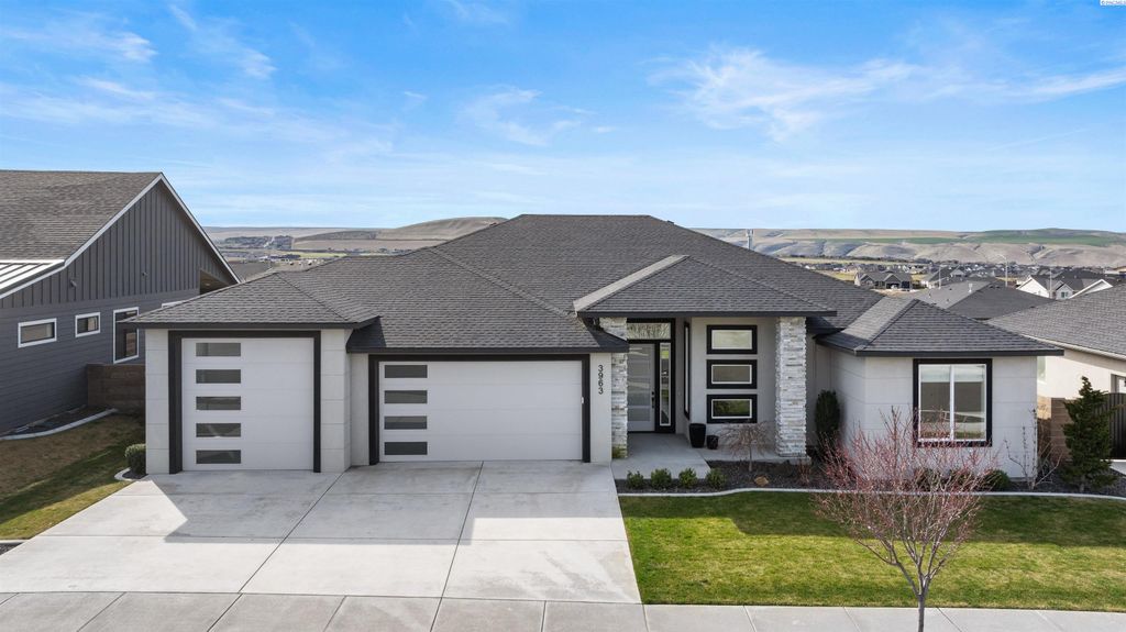Photo of 3963 Corvina St, Richland, WA 99352 (MLS # 291145)