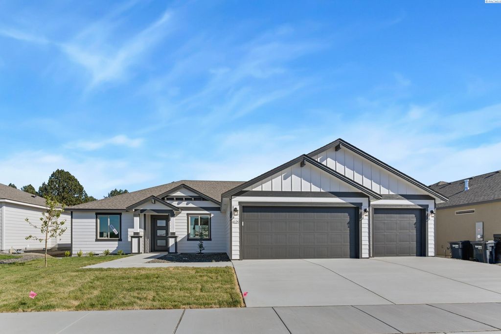 Photo of 4129 Road 104, Pasco, WA 99301 (MLS # 292706)