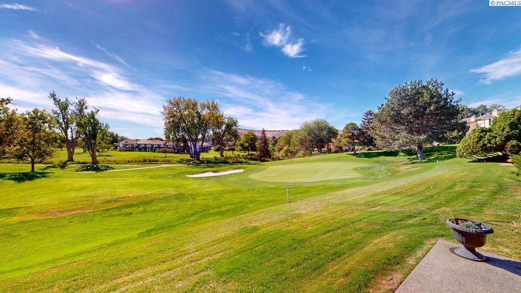 Photo of 269 Gage Blvd, Richland, WA 99352 (MLS # 291053)