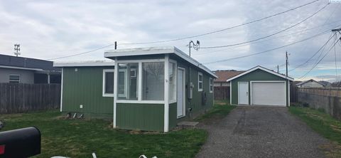 Photo of 1355 Georgia Avenue, Richland, WA 99352 (MLS # 291369)