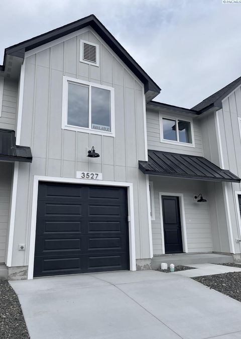 Photo of 3527 W 6th Place, Kennewick, WA 99336 (MLS # 284331)
