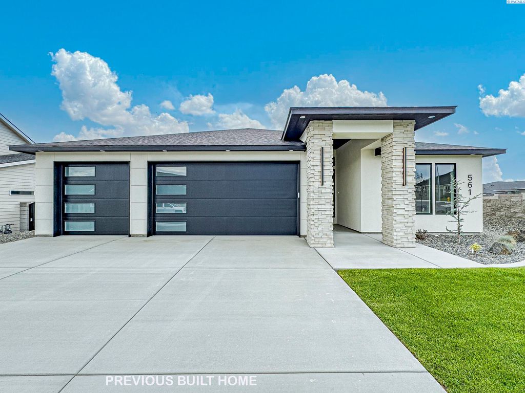 Photo of 2911 Meadowlark Ave, Richland, WA 99352 (MLS # 289924)