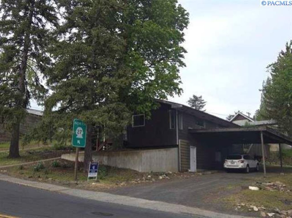 Photo of 210 N Bridge St, Palouse, WA 99161 (MLS # 292648)
