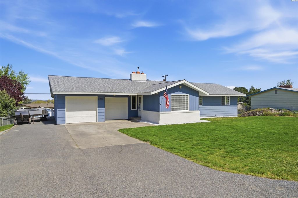 Photo of 6906 W Victoria Ave, Kennewick, WA 99336 (MLS # 291978)