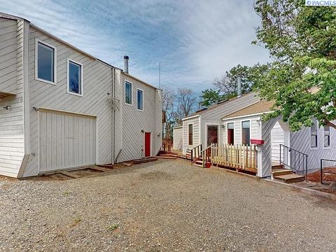 Photo of 1107 N Arthur Street, Kennewick, WA 99336 (MLS # 287357)