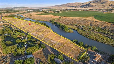 Photo of 16457 W Old Inland Empire Hwy [lot 9] Hwy, Benton City, WA 99320 (MLS # 294350)