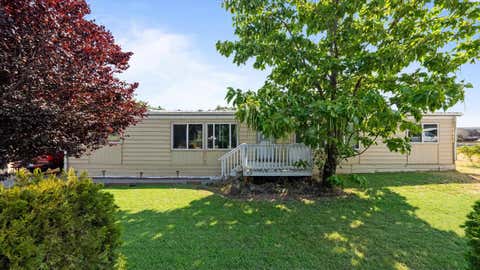 Photo of 520 Grosscup Blvd, West Richland, WA 99353 (MLS # 295075)