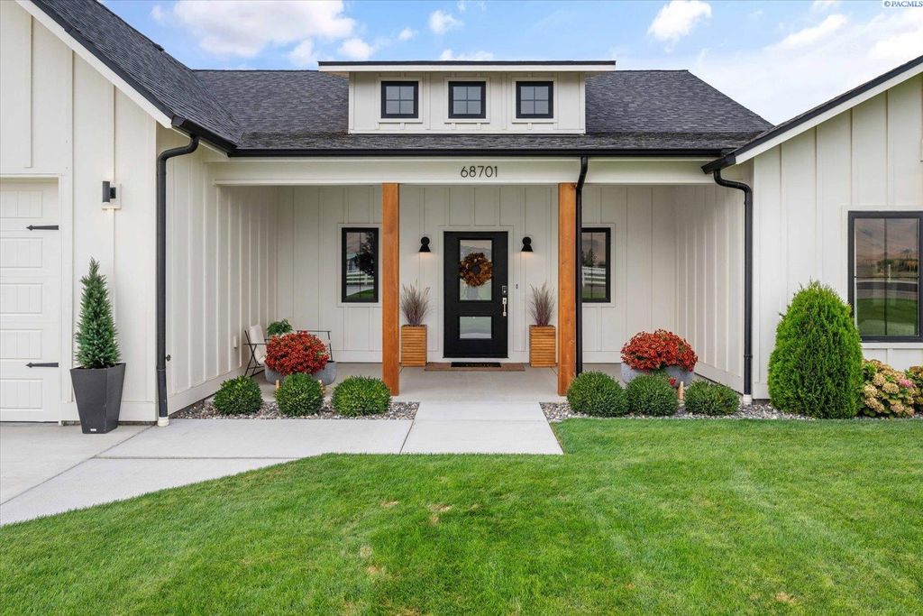 Photo of 68701 W Island View Pr Nw Pr, Prosser, WA 99350 (MLS # 287401)