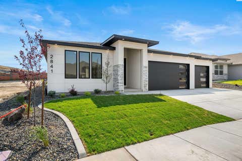 Photo of 2841 S Alaska, Kennewick, WA 99338 (MLS # 295087)