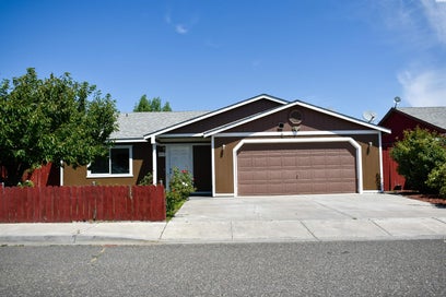 IDX 169 2515 E Adelia Pasco WA 99301