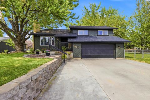 Photo of 500 Meadows Drive South Dr, Richland, WA 99352 (MLS # 292546)