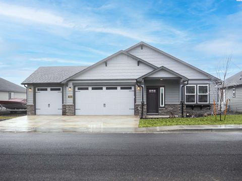 Photo of 7033 W 25th Ave, Kennewick, WA 99338 (MLS # 284296)