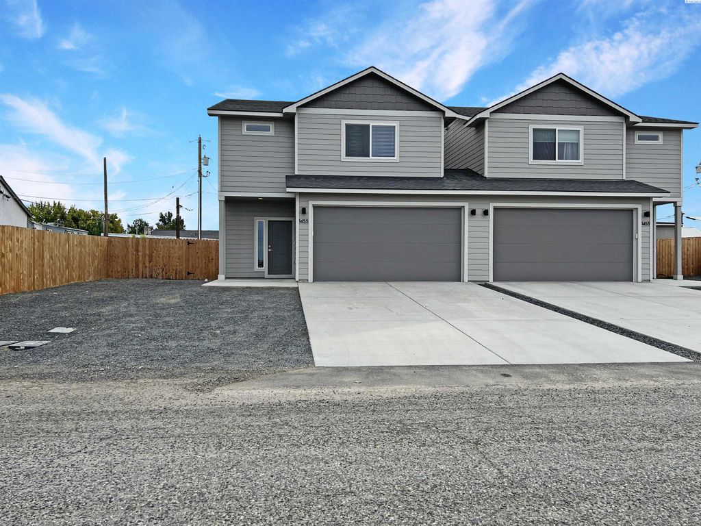Photo of 1455 Denver St, Richland, WA 99352 (MLS # 287995)