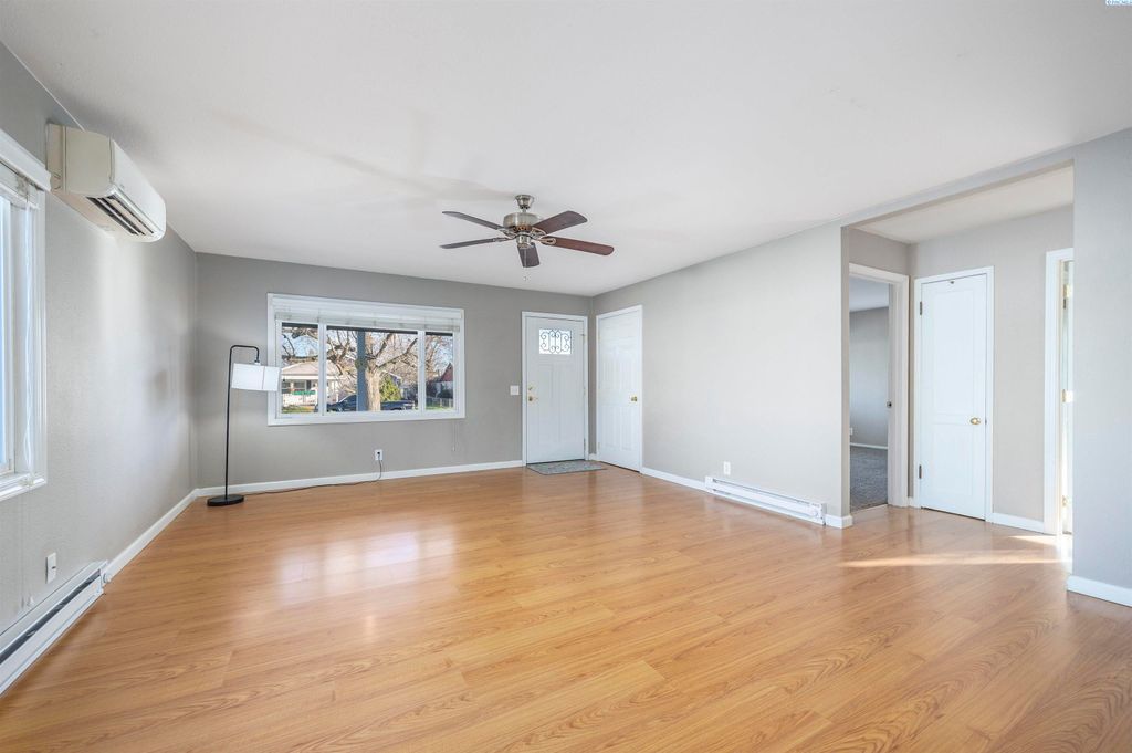 Photo of 1105 Sanford Ave, Richland, WA 99354 (MLS # 289475)