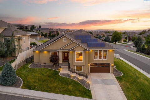 Photo of 4600 S Neel St, Kennewick, WA 99337 (MLS # 294828)