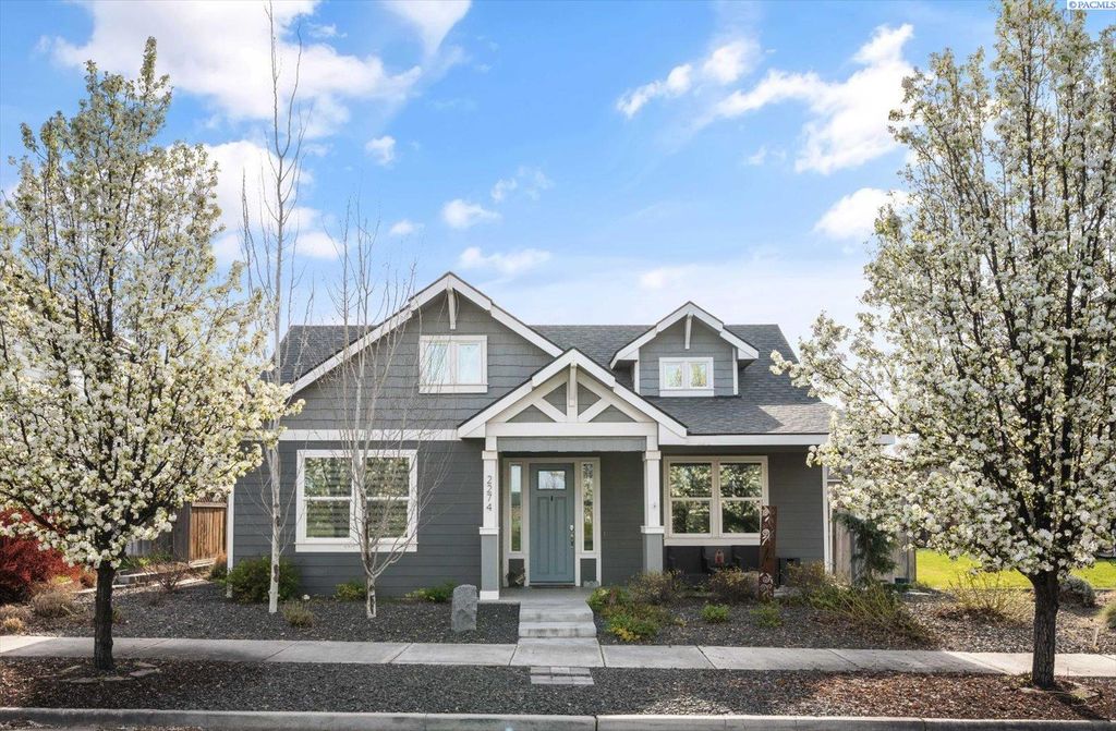 Photo of 2274 Daphne Ave, Richland, WA 99352 (MLS # 291721)