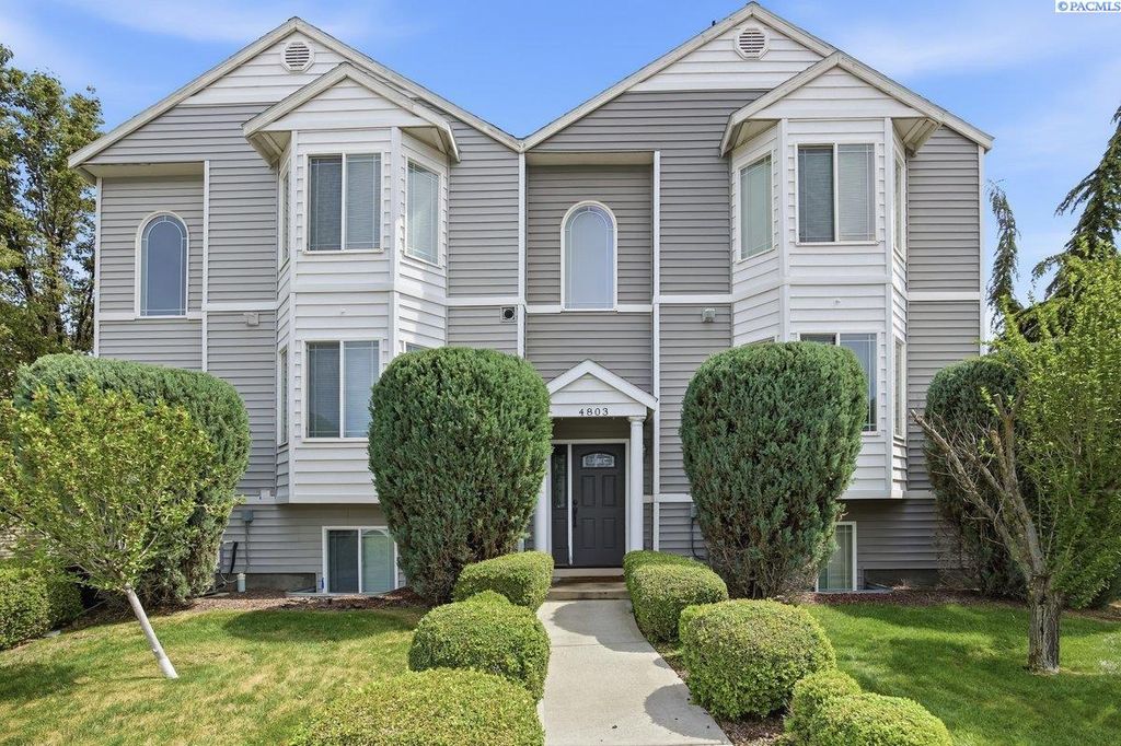 Photo of 4803 Porlier Ln, Pasco, WA 99301 (MLS # 292681)