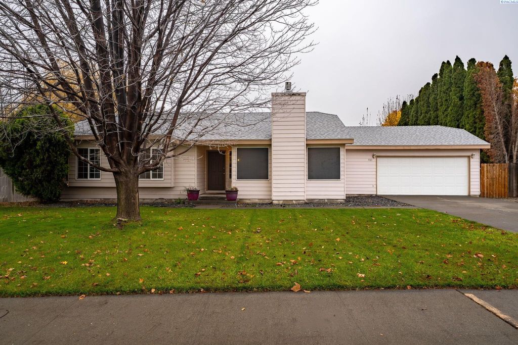 Photo of 3011 S Yelm St, Kennewick, WA 99337 (MLS # 288953)