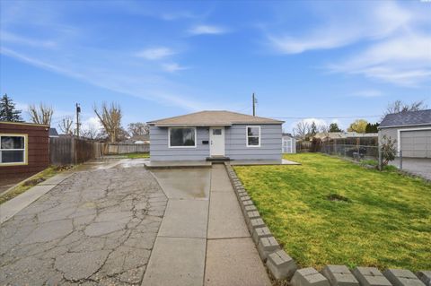 Photo of 508 S Zillah St, Kennewick, WA 99336 (MLS # 290959)