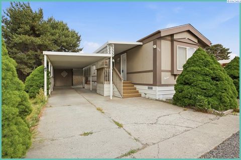 Photo of 3324 W 19th Ave #180 AVE, Kennewick, WA 99338 (MLS # 293395)