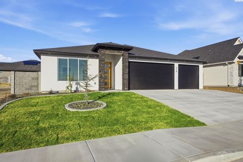 Photo of 678 Cortona, Richland, WA 99352 (MLS # 288855)