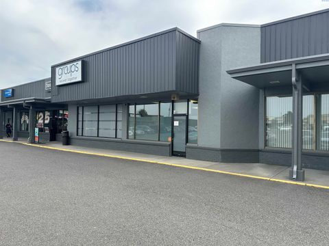 Photo of 3180 W Clearwater Avenue #N, Kennewick, WA 99336 (MLS # 289020)