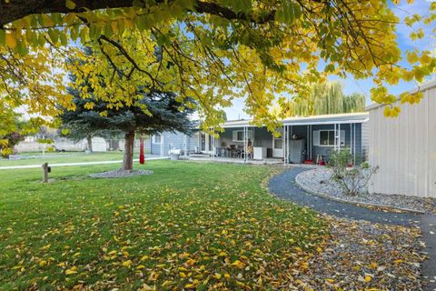 Photo of 45609 N River Rd, Benton City, WA 99320 (MLS # 287585)