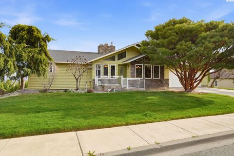 Photo of 2623 S Kellogg St, Kennewick, WA 99338 (MLS # 291415)