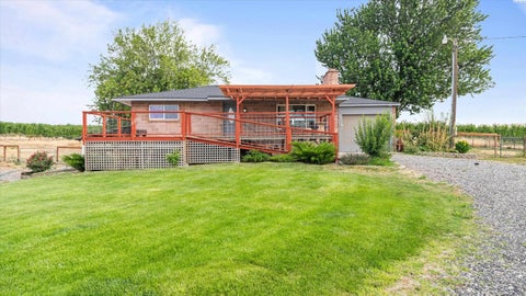 Photo of 27504 W Orcutt Rd, Benton City, WA 99320 (MLS # 294774)