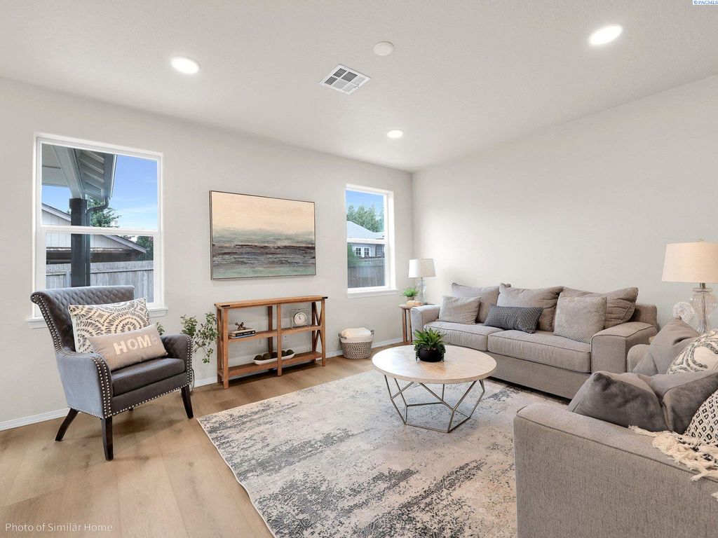 Photo of 7358 W 24th Avenue, Kennewick, WA 99338 (MLS # 290069)