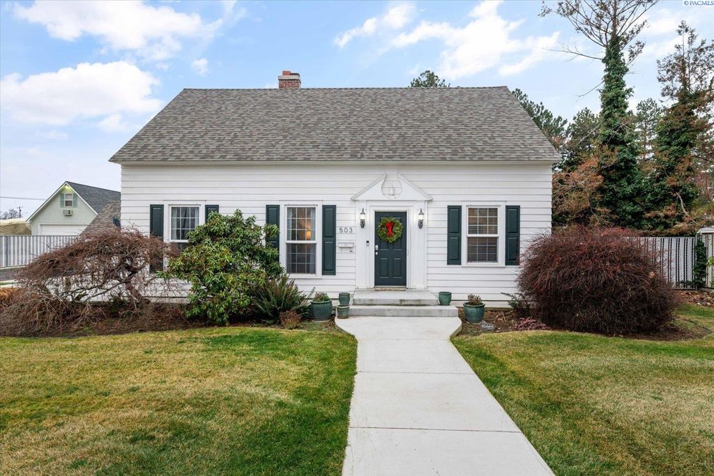 Photo of 503 West 1st Avenue, Kennewick, WA 99336 (MLS # 290122)