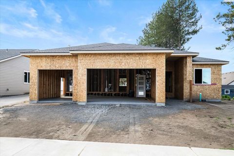 Photo of 10159 W 16th Place, Kennewick, WA 99338 (MLS # 292484)