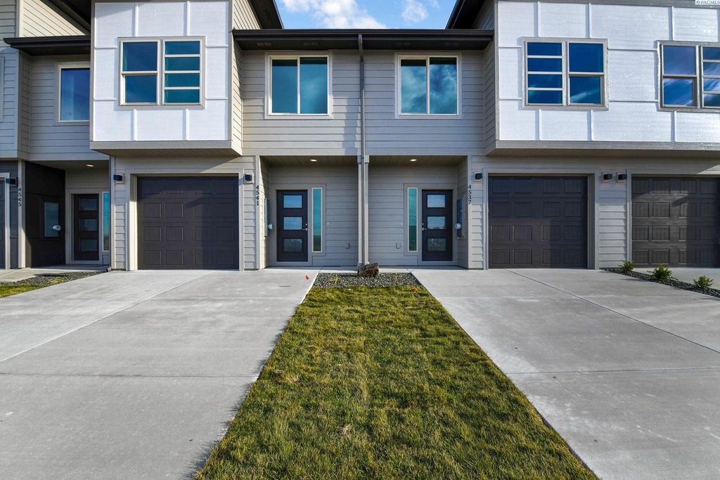 Photo of 4541 Road 114, Pasco, WA 99301 (MLS # 292992)