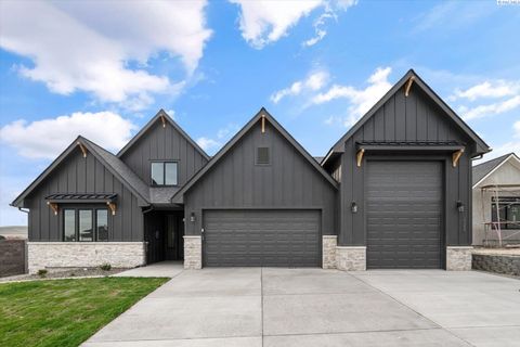 Photo of 2385 Waterhill, Richland, WA 99352 (MLS # 291512)