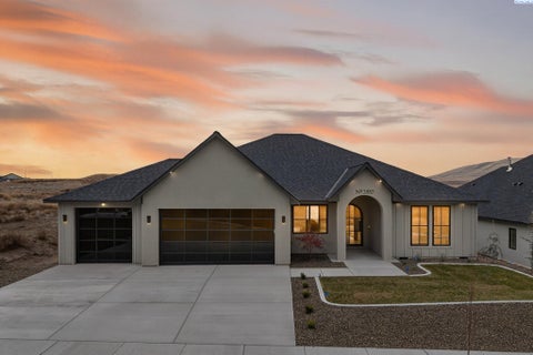 Photo of 2887 Savanna Ave, Richland, WA 99352 (MLS # 293503)
