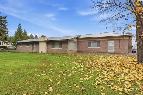 Photo of 9715 W Court St, Pasco, WA 99301 (MLS # 289015)