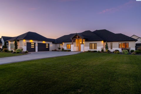 Photo of 88134 Calico Rd, Kennewick, WA 99338 (MLS # 293416)