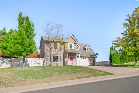 Photo of 1020 NW El Dorado Dr, Pullman, WA 99163 (MLS # 288414)