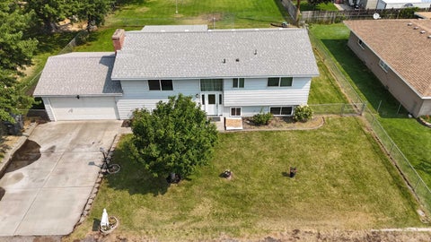 Photo of 4012 W Deschutes Ave, Kennewick, WA 99336 (MLS # 294913)